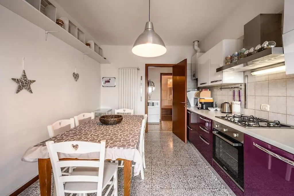 Apartment The Youth House Near Downtown & Hesperia Hospital Modena