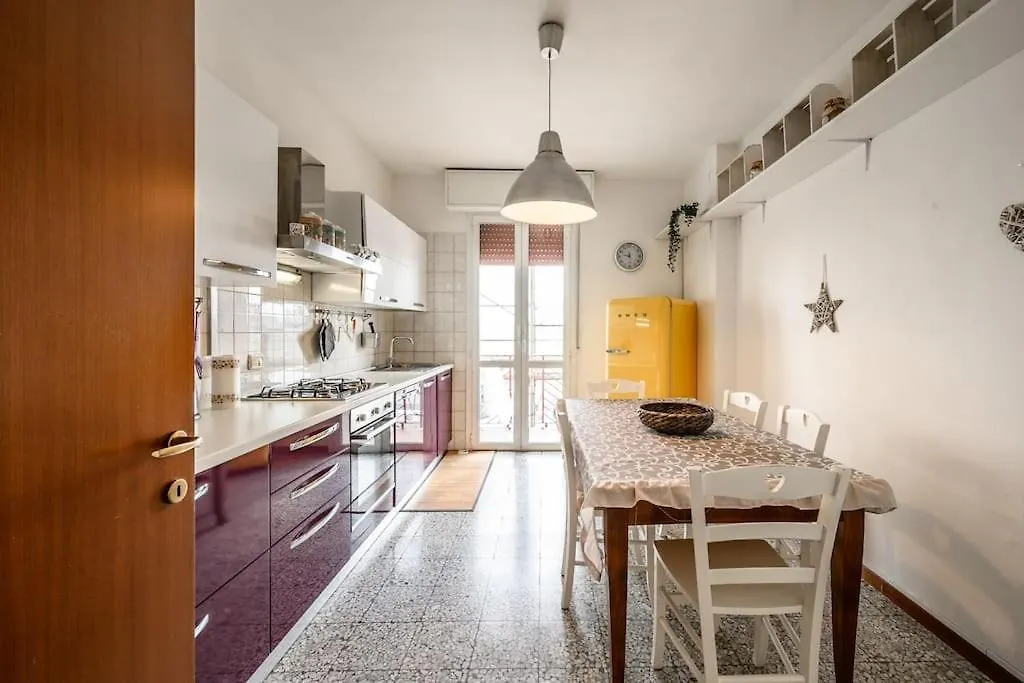 The Youth House Near Downtown & Hesperia Hospital Modena Italy